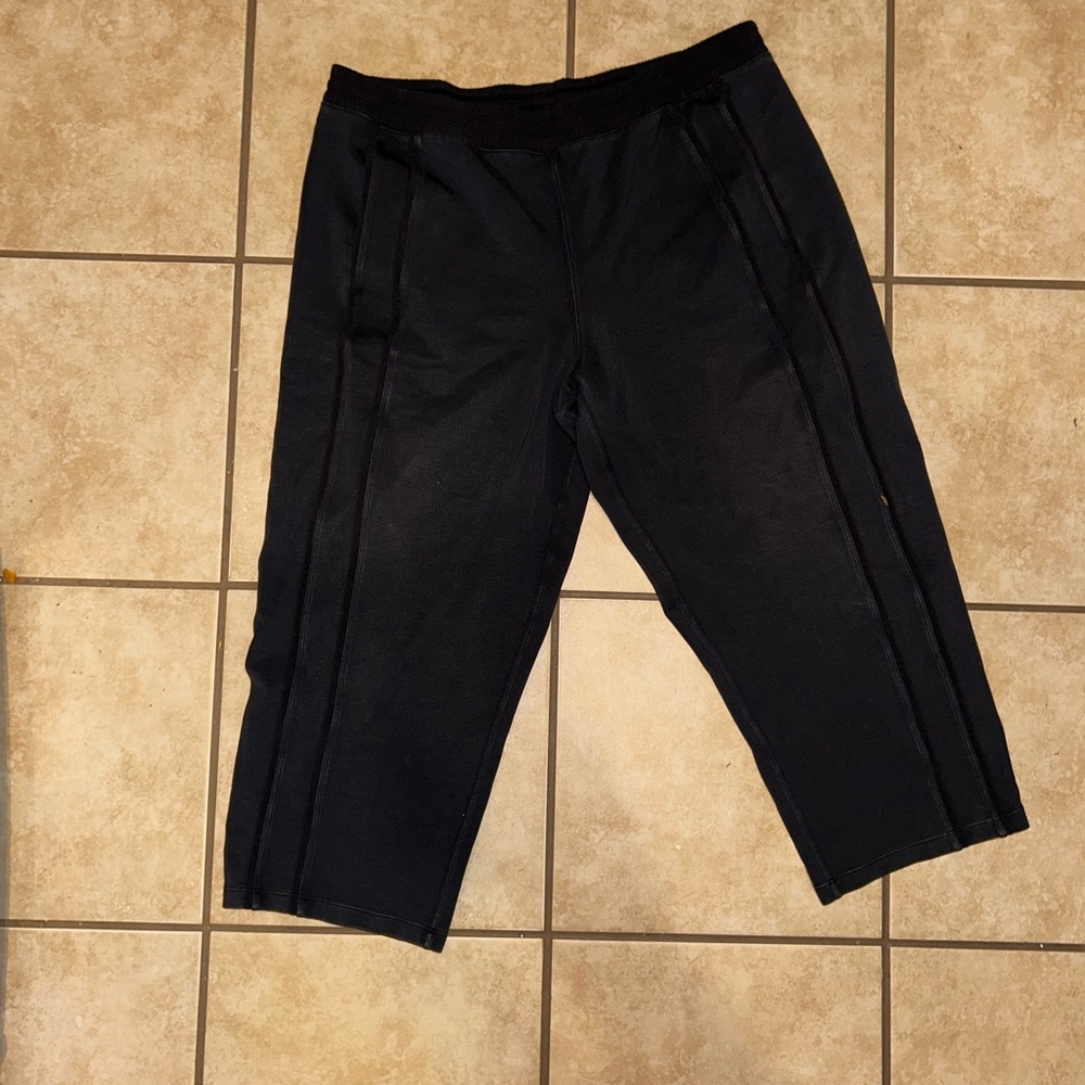 Lululemon Light Strides Crop *23"